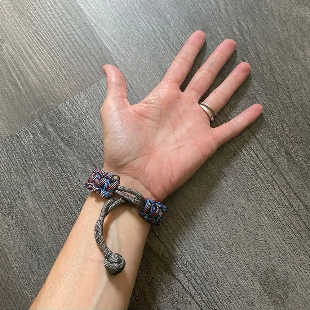 Paracord Bracelet NEW Unisex Handmade USA Red Blue Silver Black